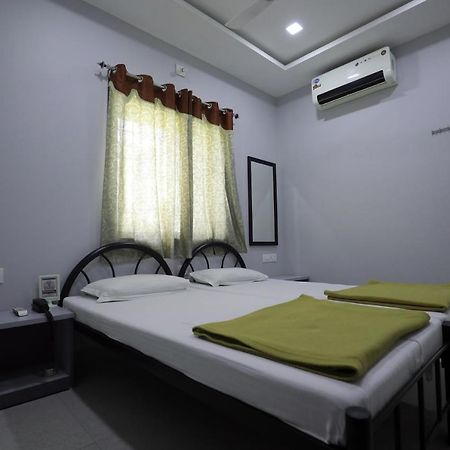 Royal Guest House Bhuj Esterno foto