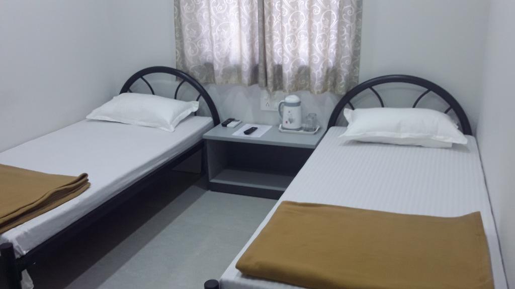 Royal Guest House Bhuj Esterno foto