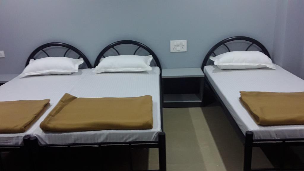 Royal Guest House Bhuj Esterno foto