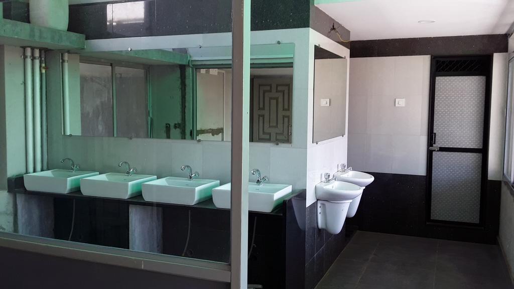 Royal Guest House Bhuj Esterno foto